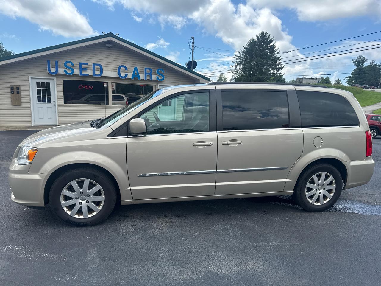 Chrysler Town & Country 4dr Wgn Touring 2016