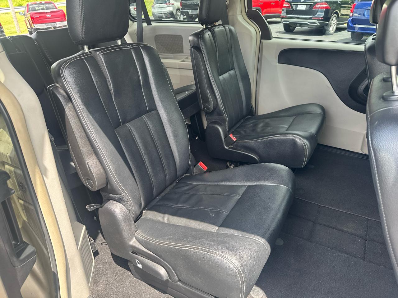 Chrysler Town & Country 4dr Wgn Touring 2016