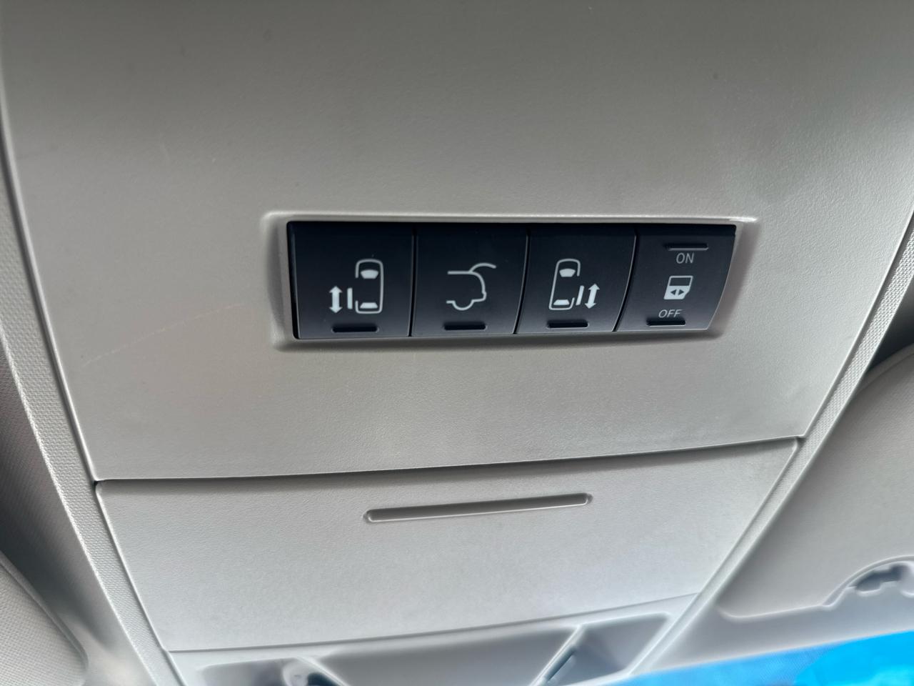 Chrysler Town & Country 4dr Wgn Touring 2016