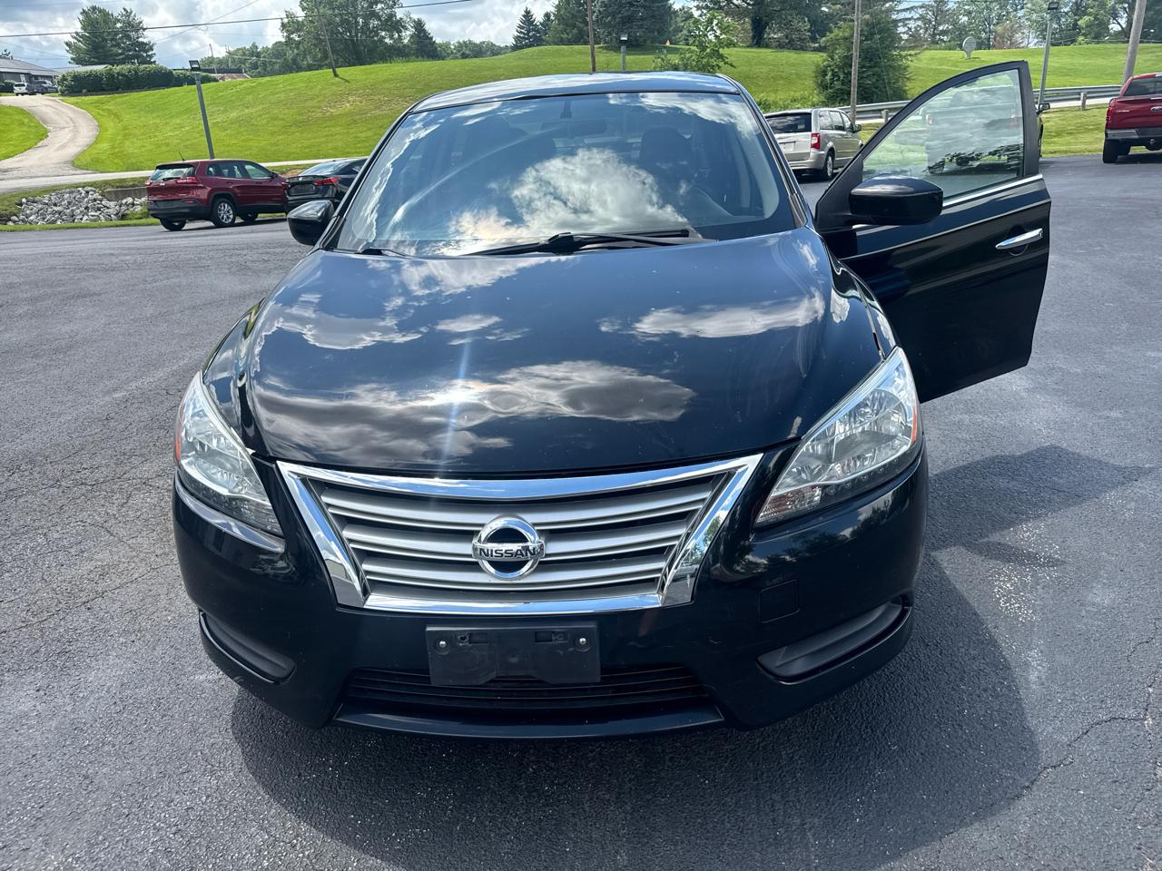 Nissan Sentra 4dr Sdn I4 CVT SV 2013