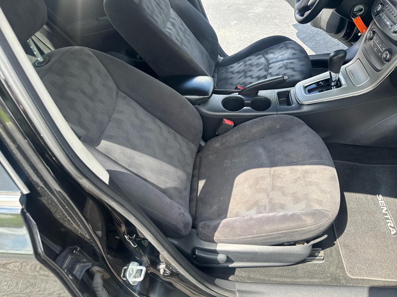 Nissan Sentra 4dr Sdn I4 CVT SV 2013