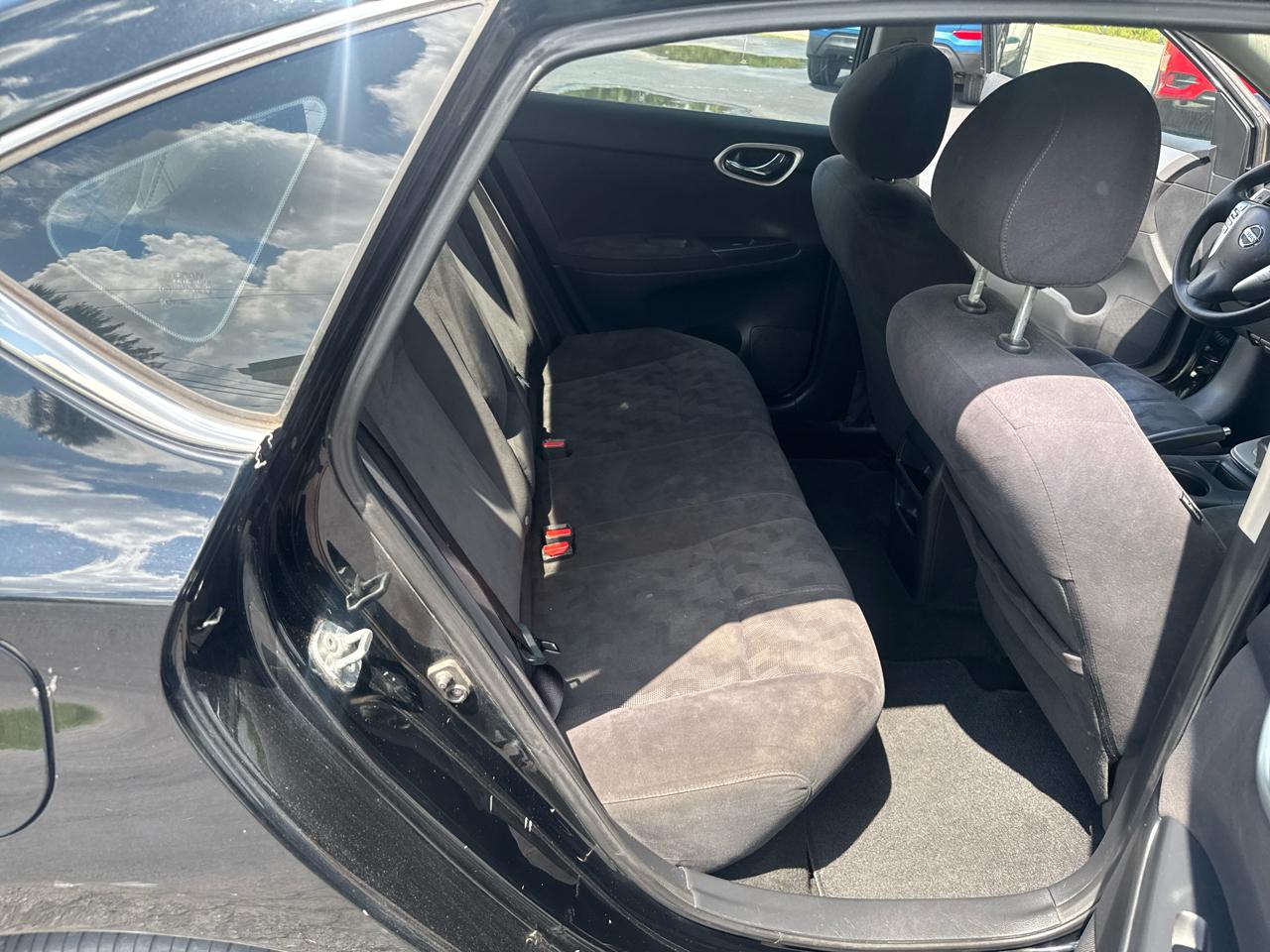 Nissan Sentra 4dr Sdn I4 CVT SV 2013