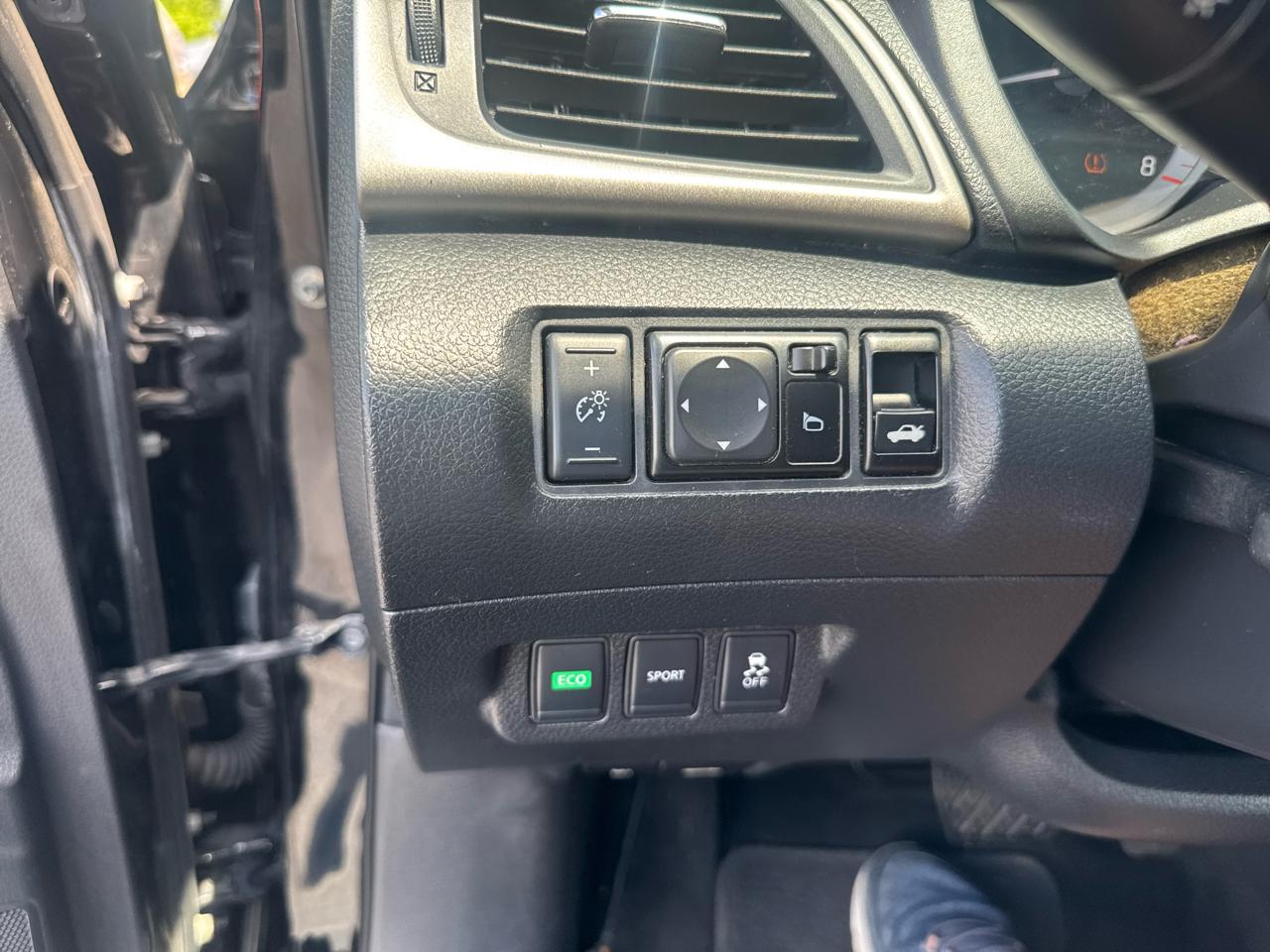 Nissan Sentra 4dr Sdn I4 CVT SV 2013