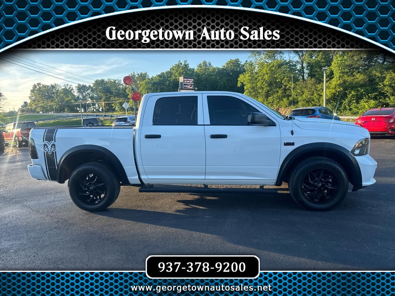 2015 RAM 1500 4WD Crew Cab 140.5" Express