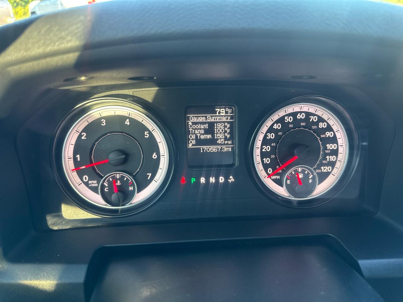RAM 1500 4WD Crew Cab 140.5" Express 2015