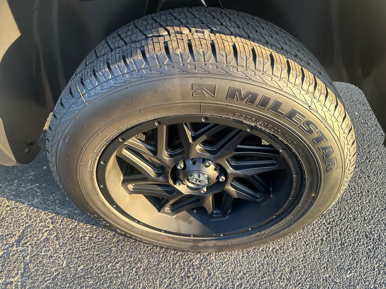 RAM 1500 4WD Crew Cab 140.5" Express 2015