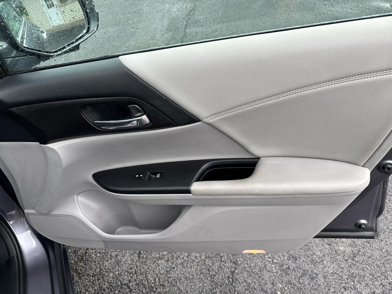 Honda Accord Sedan 4dr I4 CVT EX-L w/Navi 2015