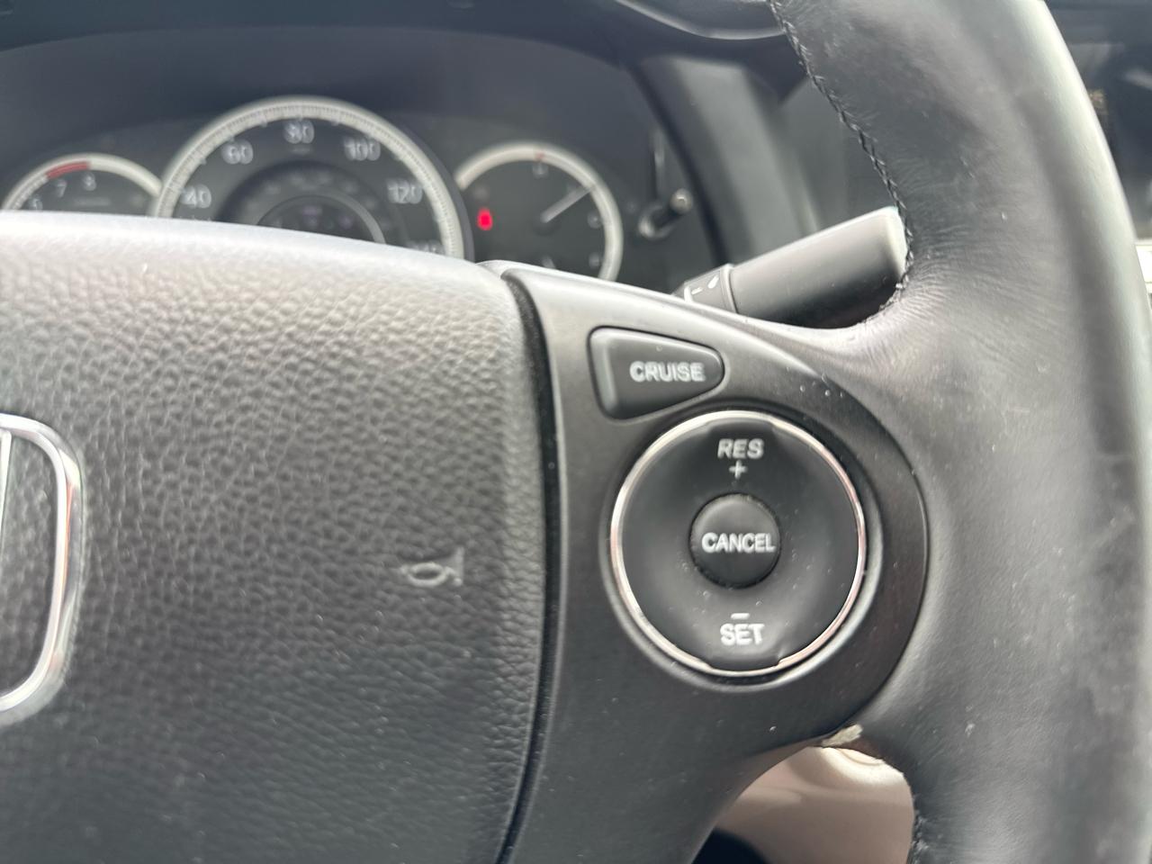Honda Accord Sedan 4dr I4 CVT EX-L w/Navi 2015