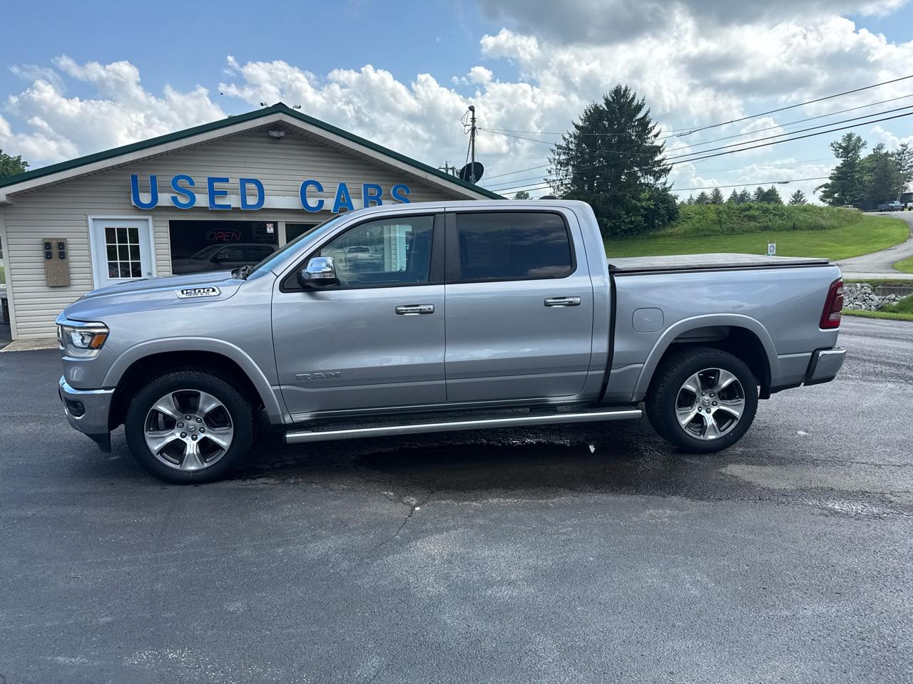 RAM 1500 Laramie 4x4 Crew Cab 5'7" Box 2019