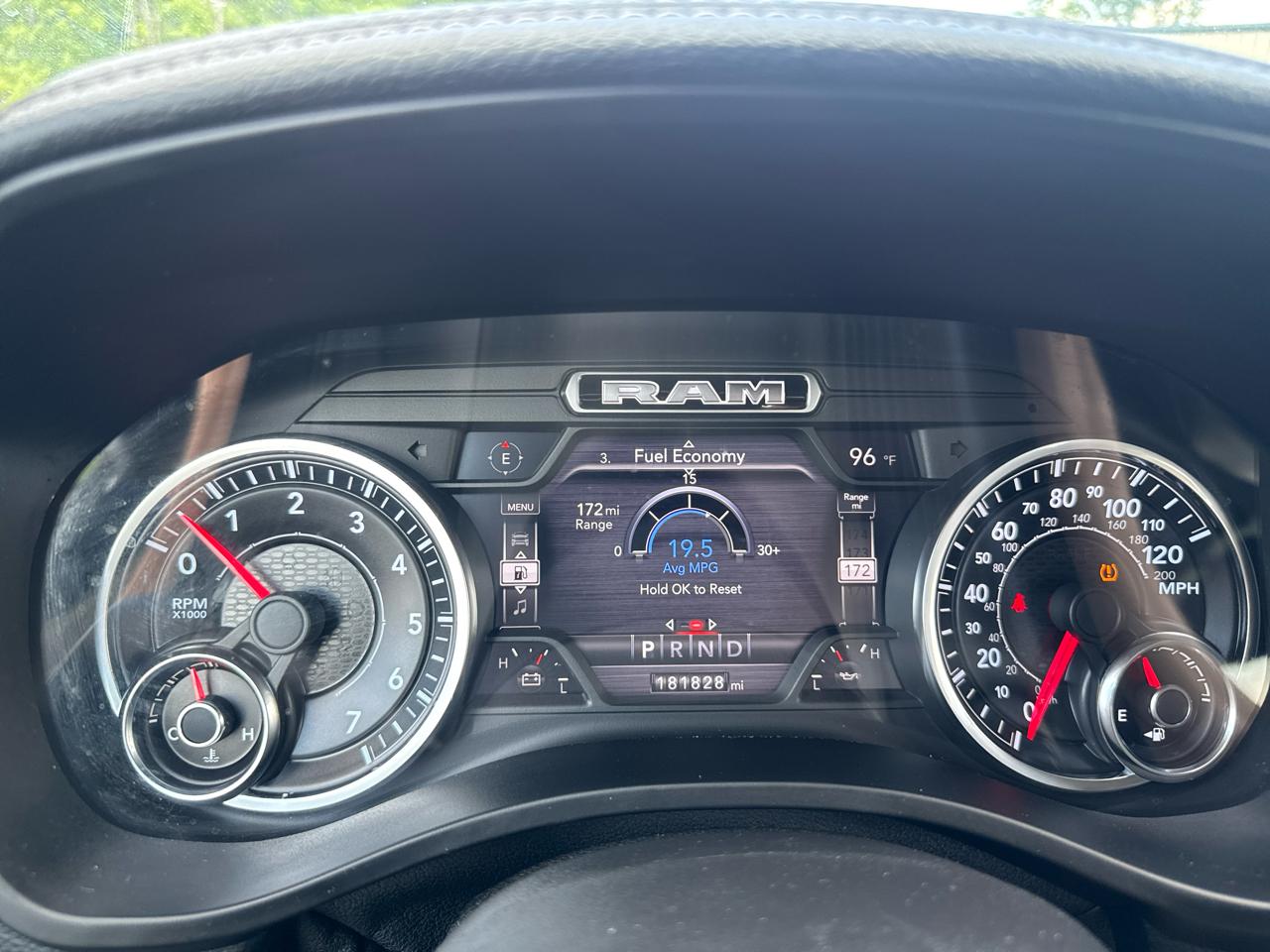 RAM 1500 Laramie 4x4 Crew Cab 5'7" Box 2019