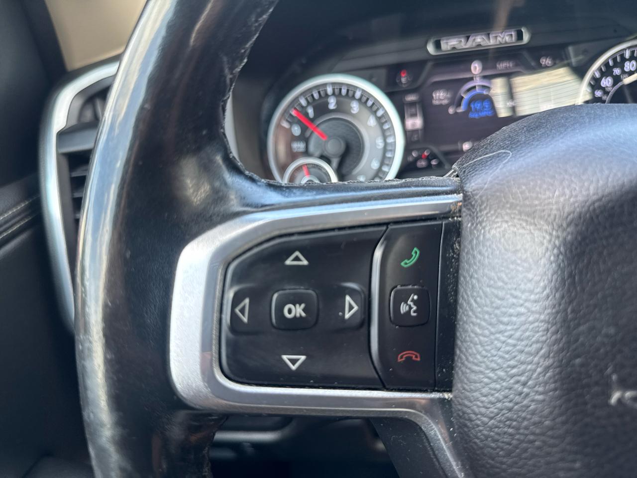 RAM 1500 Laramie 4x4 Crew Cab 5'7" Box 2019