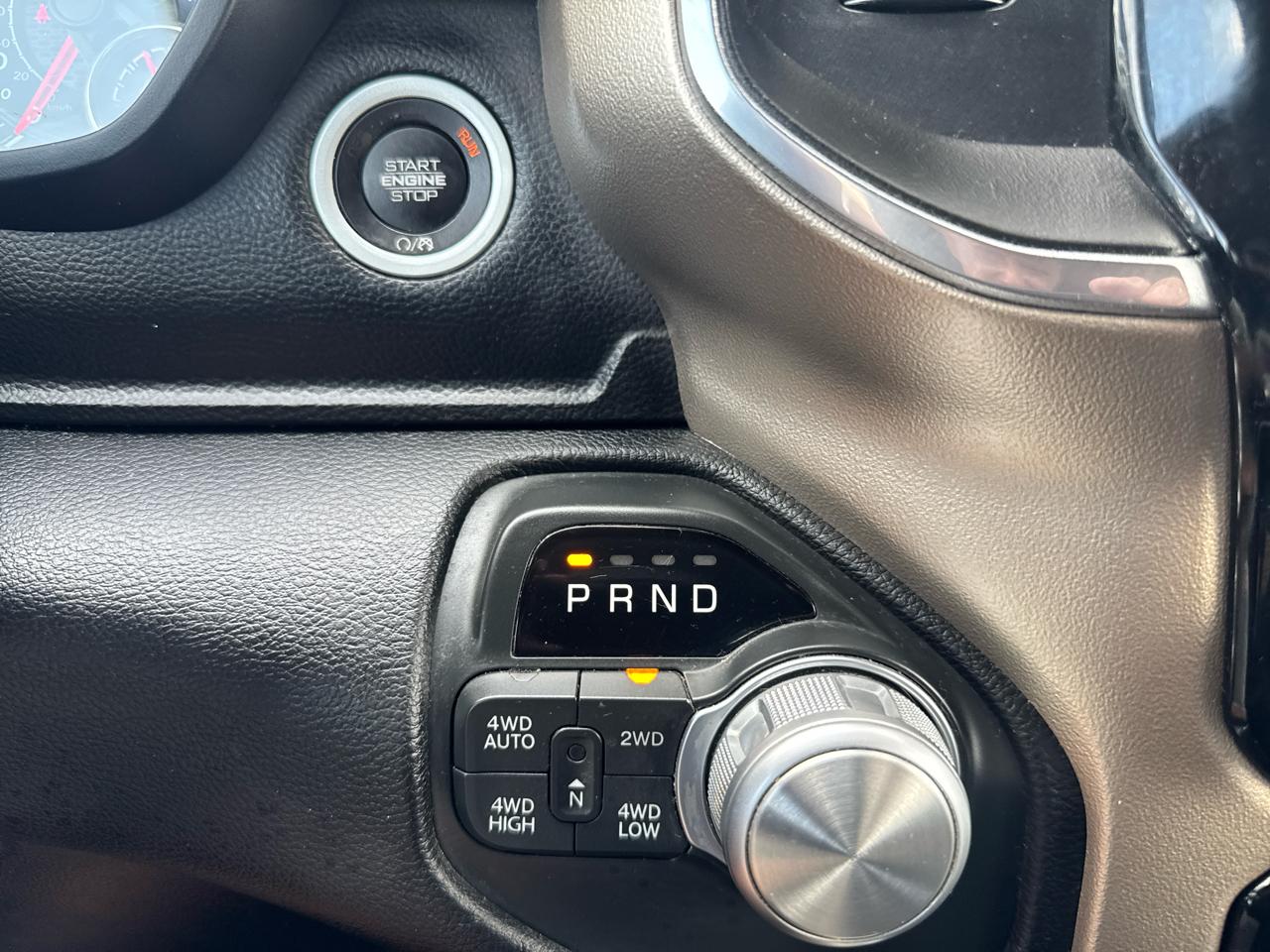 RAM 1500 Laramie 4x4 Crew Cab 5'7" Box 2019