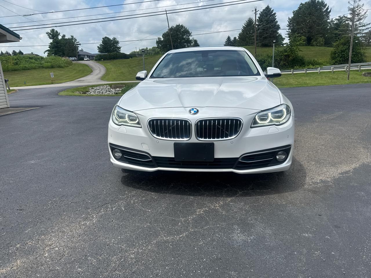BMW 5 Series 4dr Sdn 535i xDrive AWD 2014