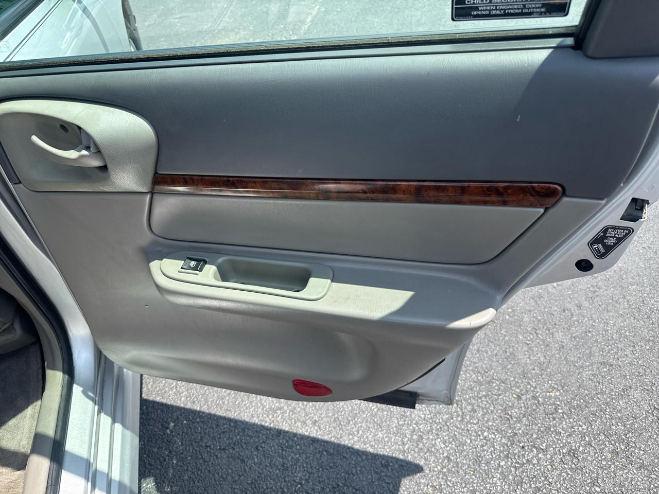 Chevrolet Impala 4dr Sdn LS 2001