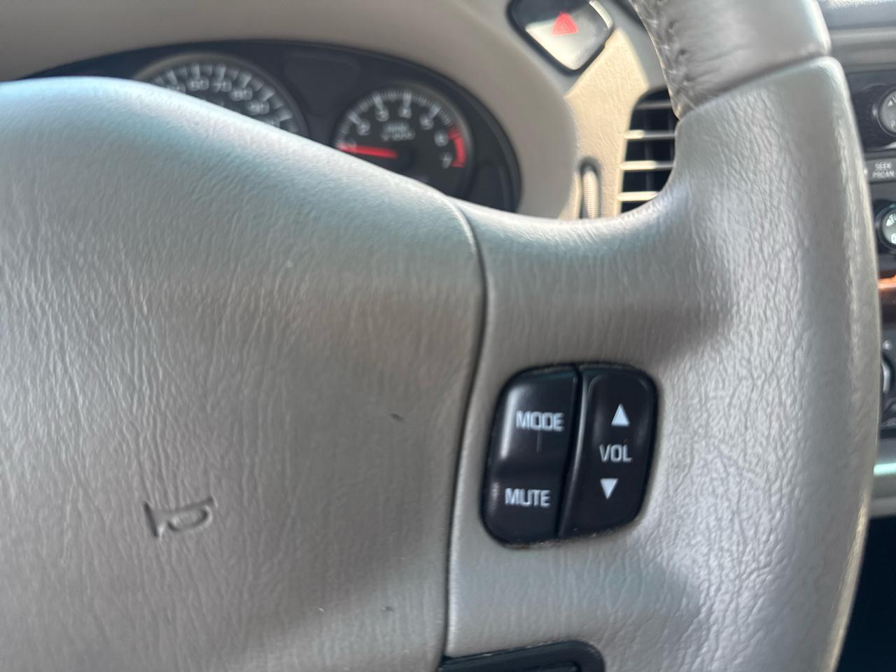Chevrolet Impala 4dr Sdn LS 2001