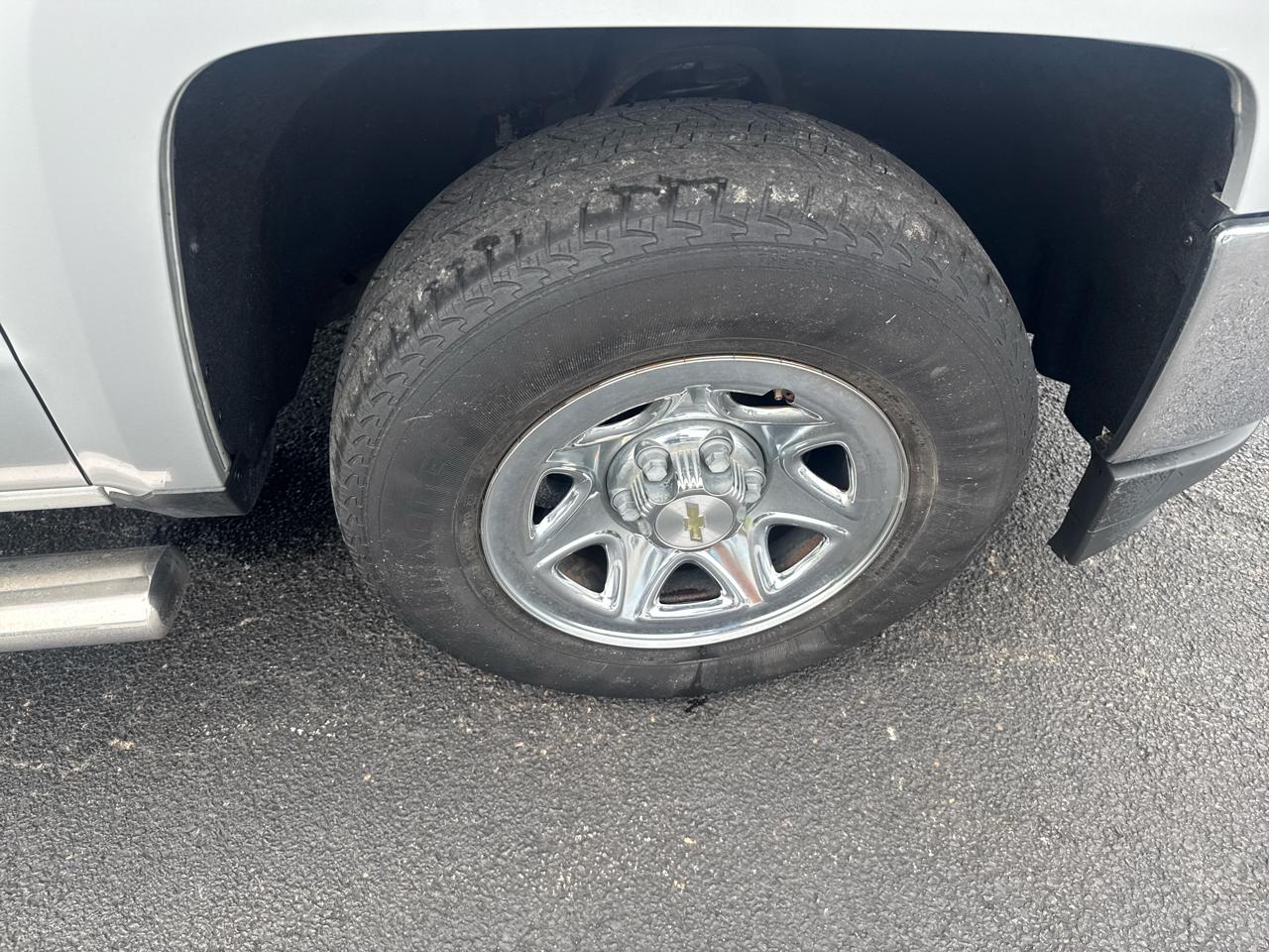 Chevrolet Silverado 1500 2WD Reg Cab 119.0" LS 2018