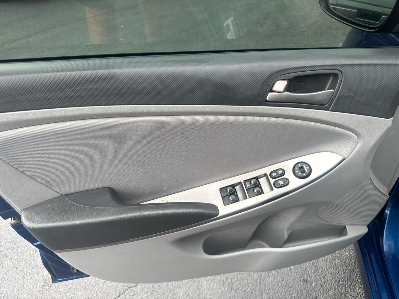 Hyundai Accent 4dr Sdn Auto SE 2016