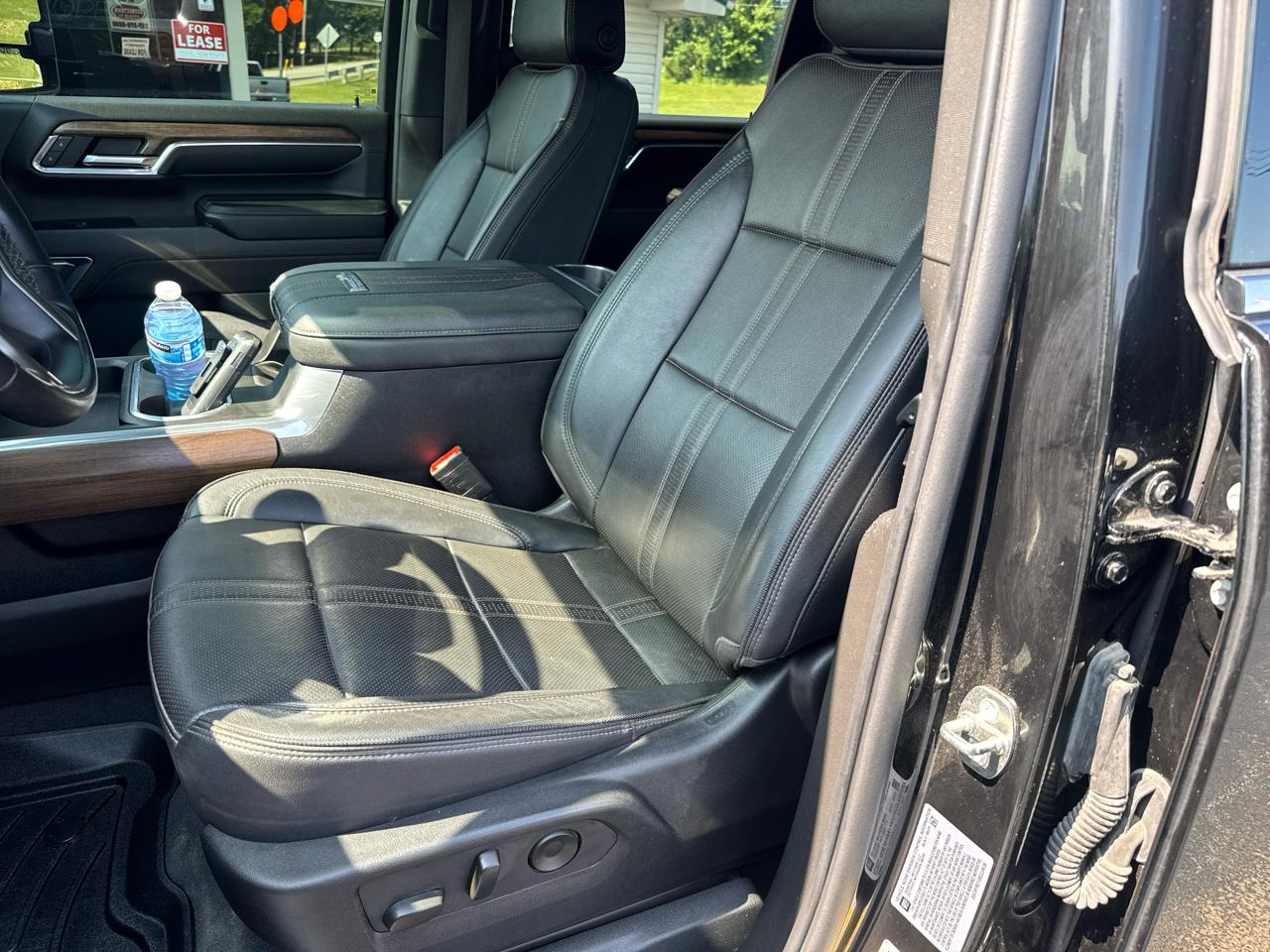 Chevrolet Silverado 2500HD 4WD Crew Cab 159" High Country 2024