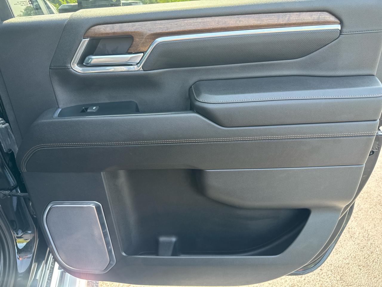 Chevrolet Silverado 2500HD 4WD Crew Cab 159" High Country 2024