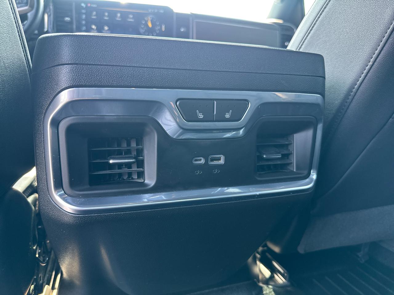 Chevrolet Silverado 2500HD 4WD Crew Cab 159" High Country 2024