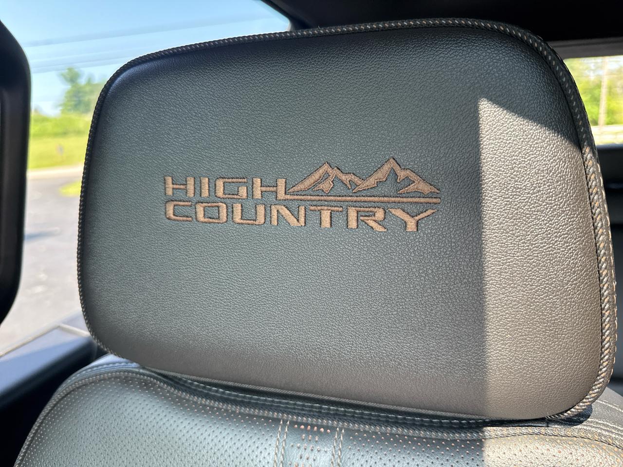 Chevrolet Silverado 2500HD 4WD Crew Cab 159" High Country 2024