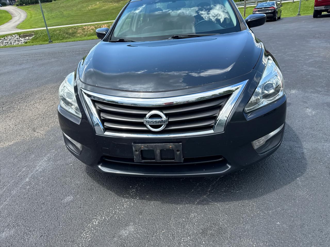 Nissan Altima 4dr Sdn I4 2.5 S 2013