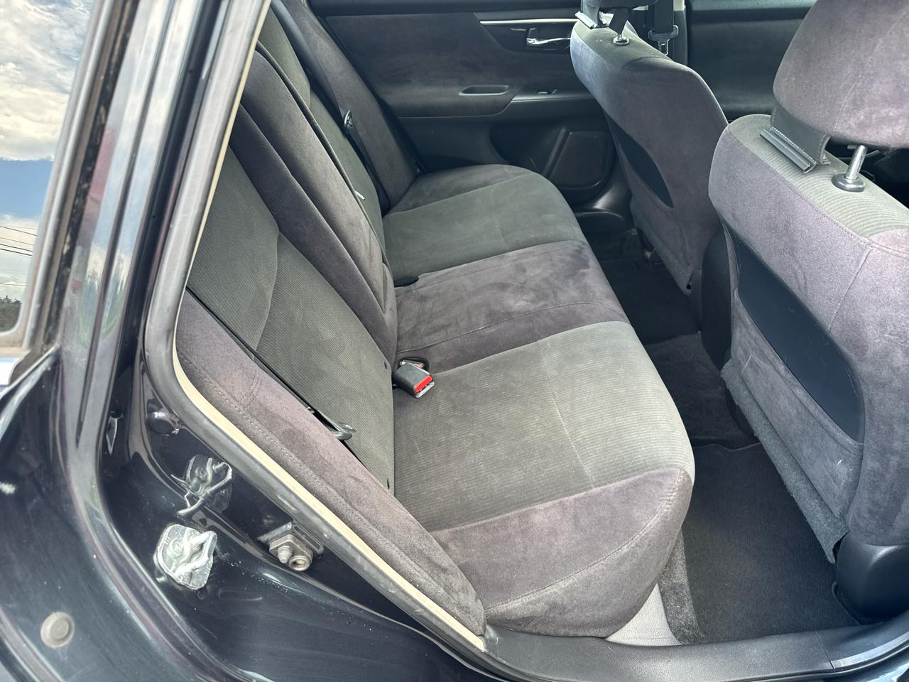 Nissan Altima 4dr Sdn I4 2.5 S 2013