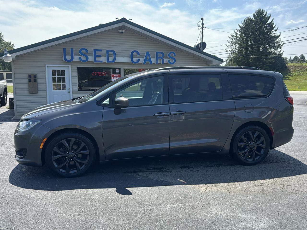Chrysler Pacifica Touring L Plus FWD 2018