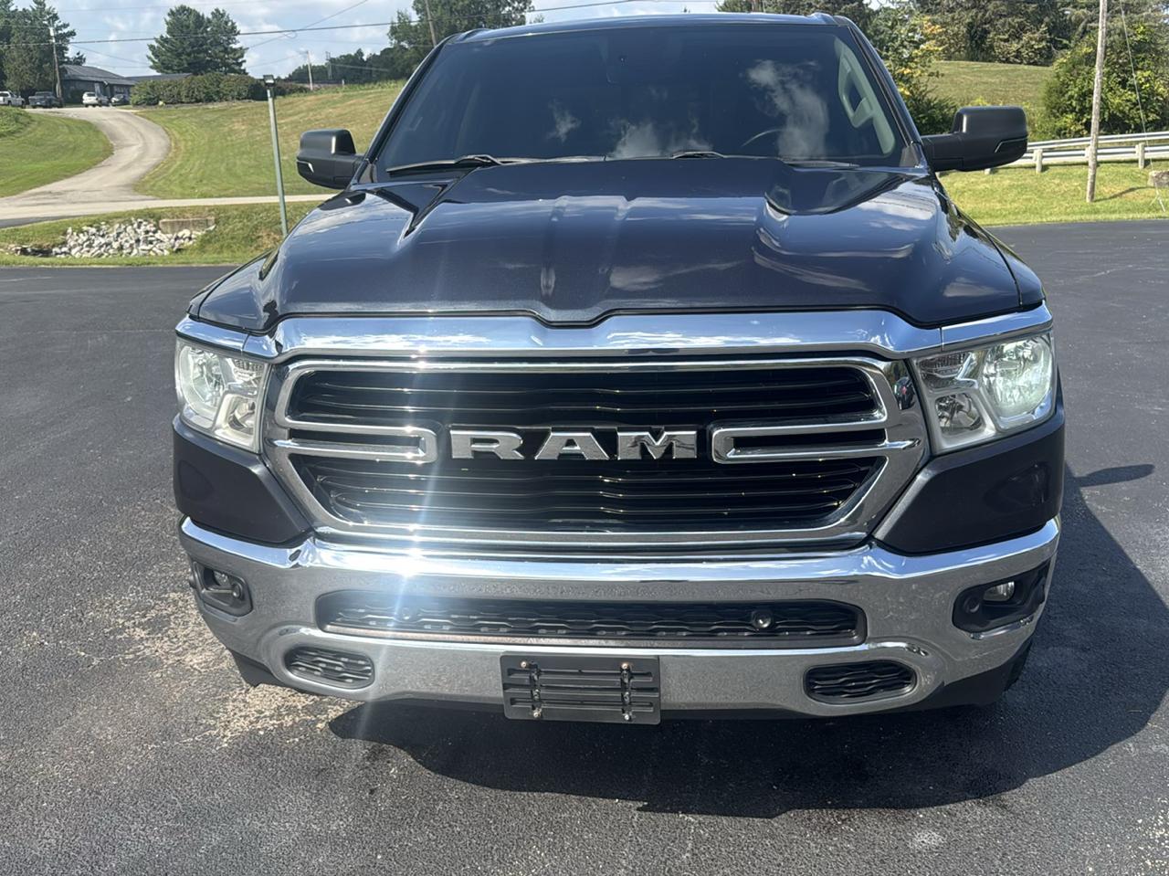 RAM 1500 Big Horn 4x4 Crew Cab 5'7" Box 2020