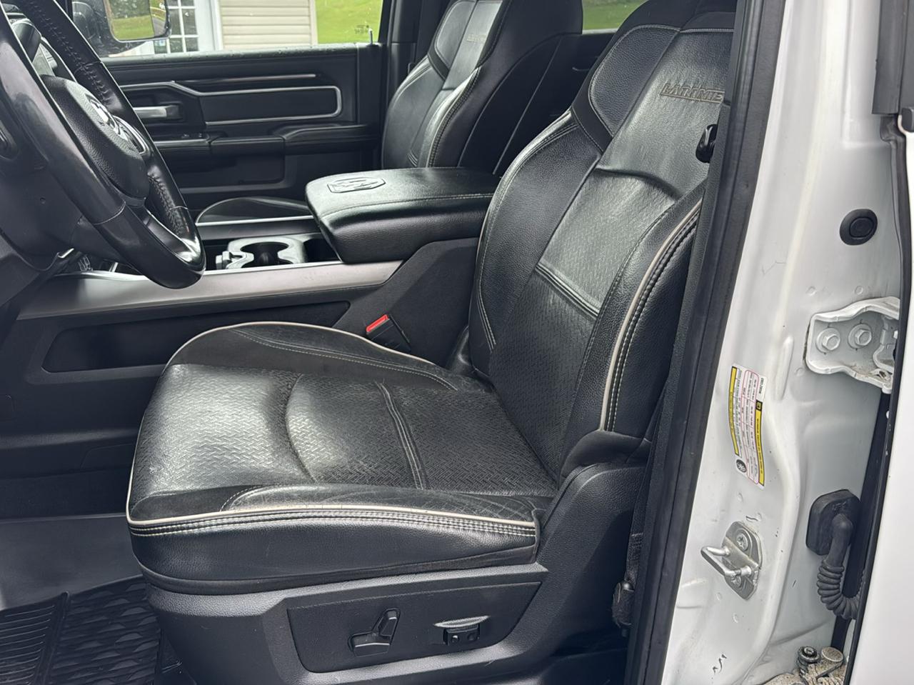 RAM 2500 Laramie 4x4 Crew Cab 6'4" Box 2021