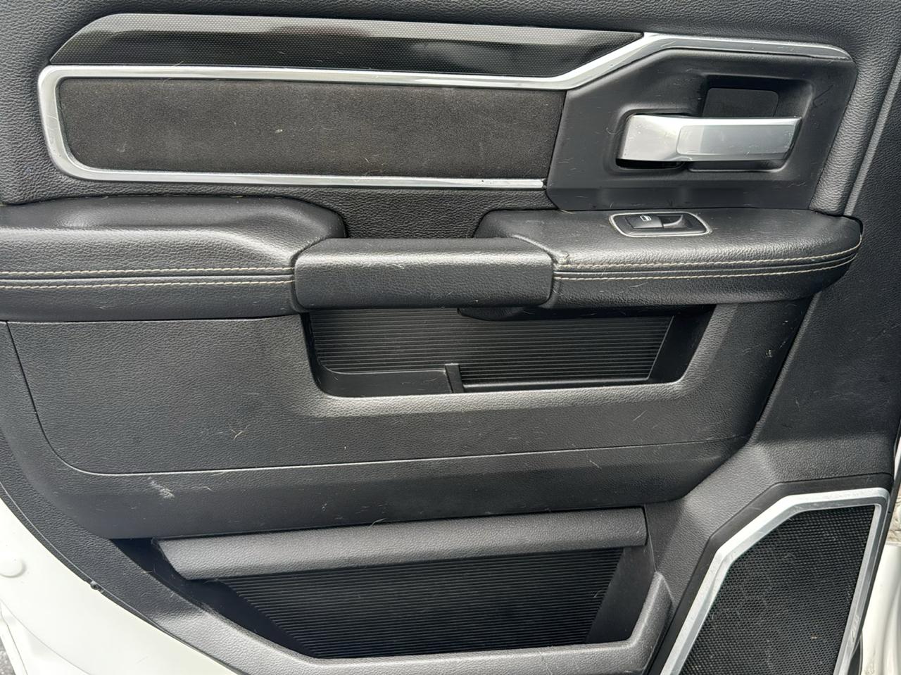 RAM 2500 Laramie 4x4 Crew Cab 6'4" Box 2021