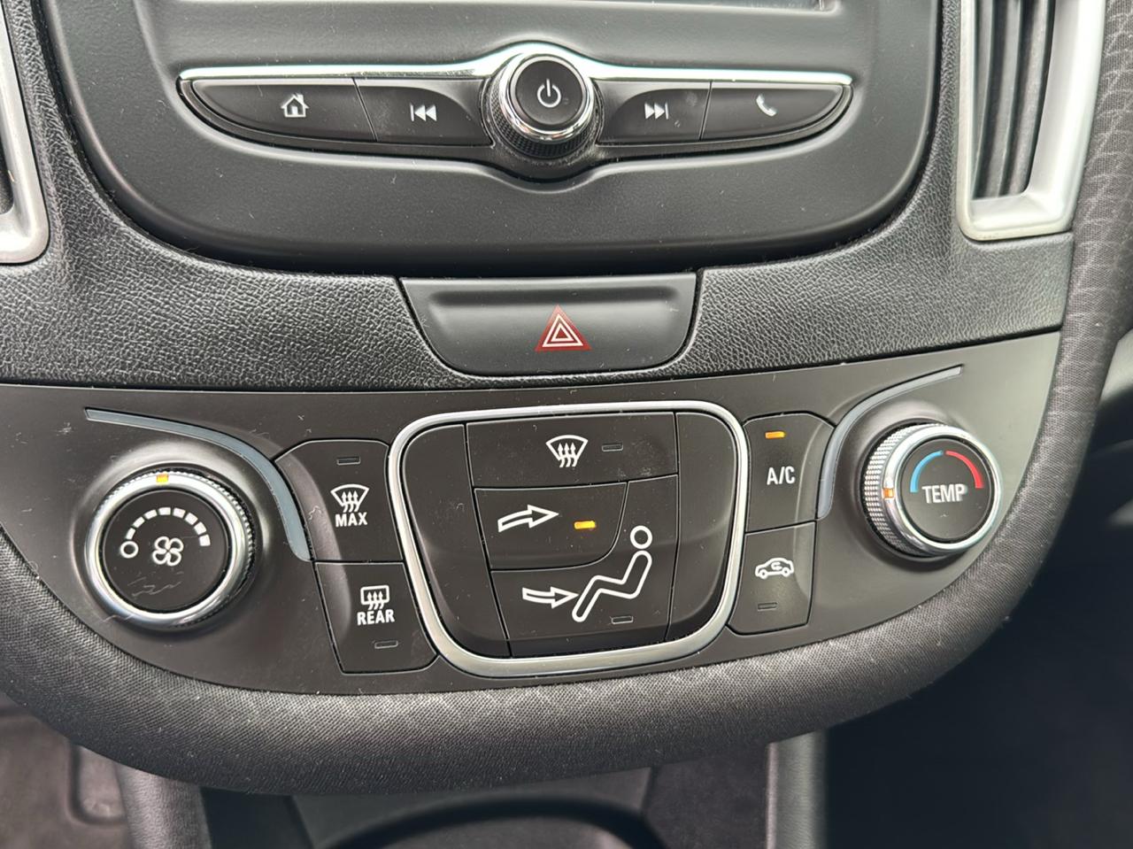 Chevrolet Malibu 4dr Sdn LS w/1LS 2018
