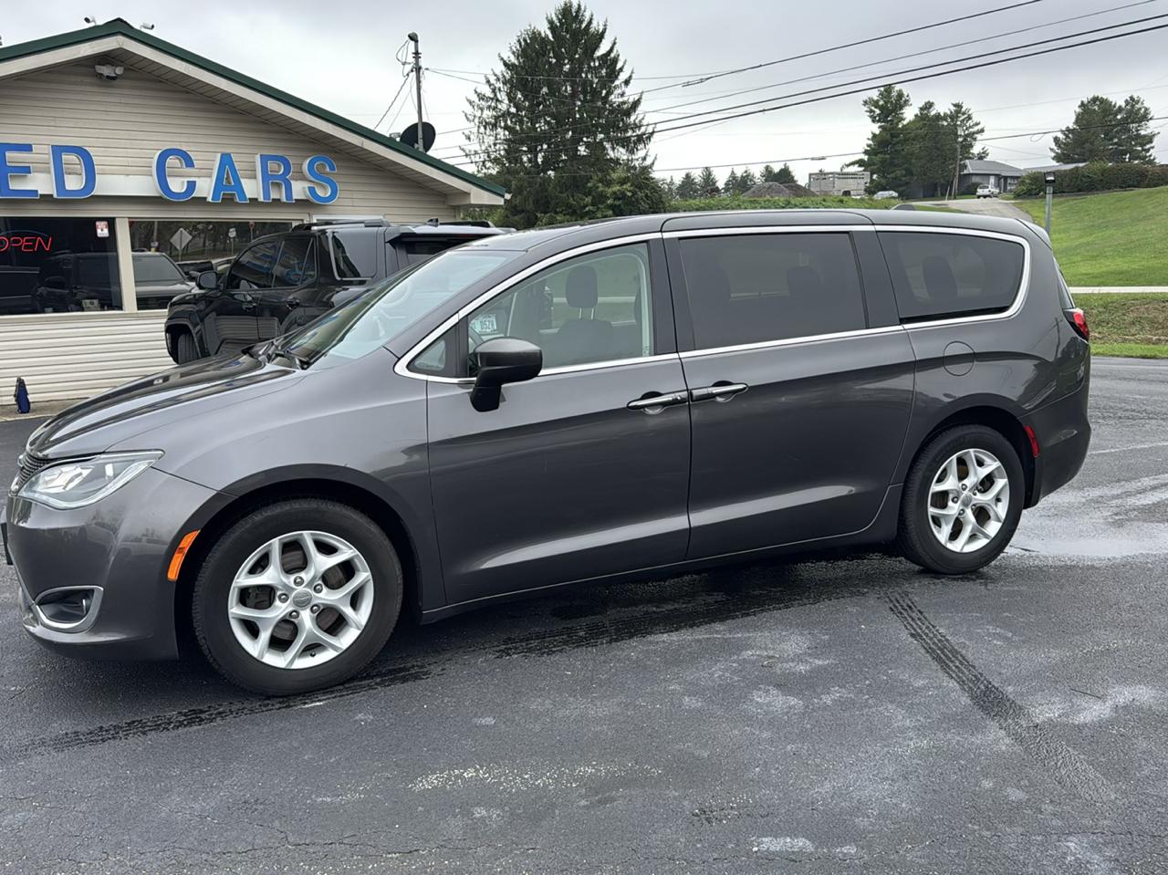 Chrysler Pacifica Touring Plus FWD 2017