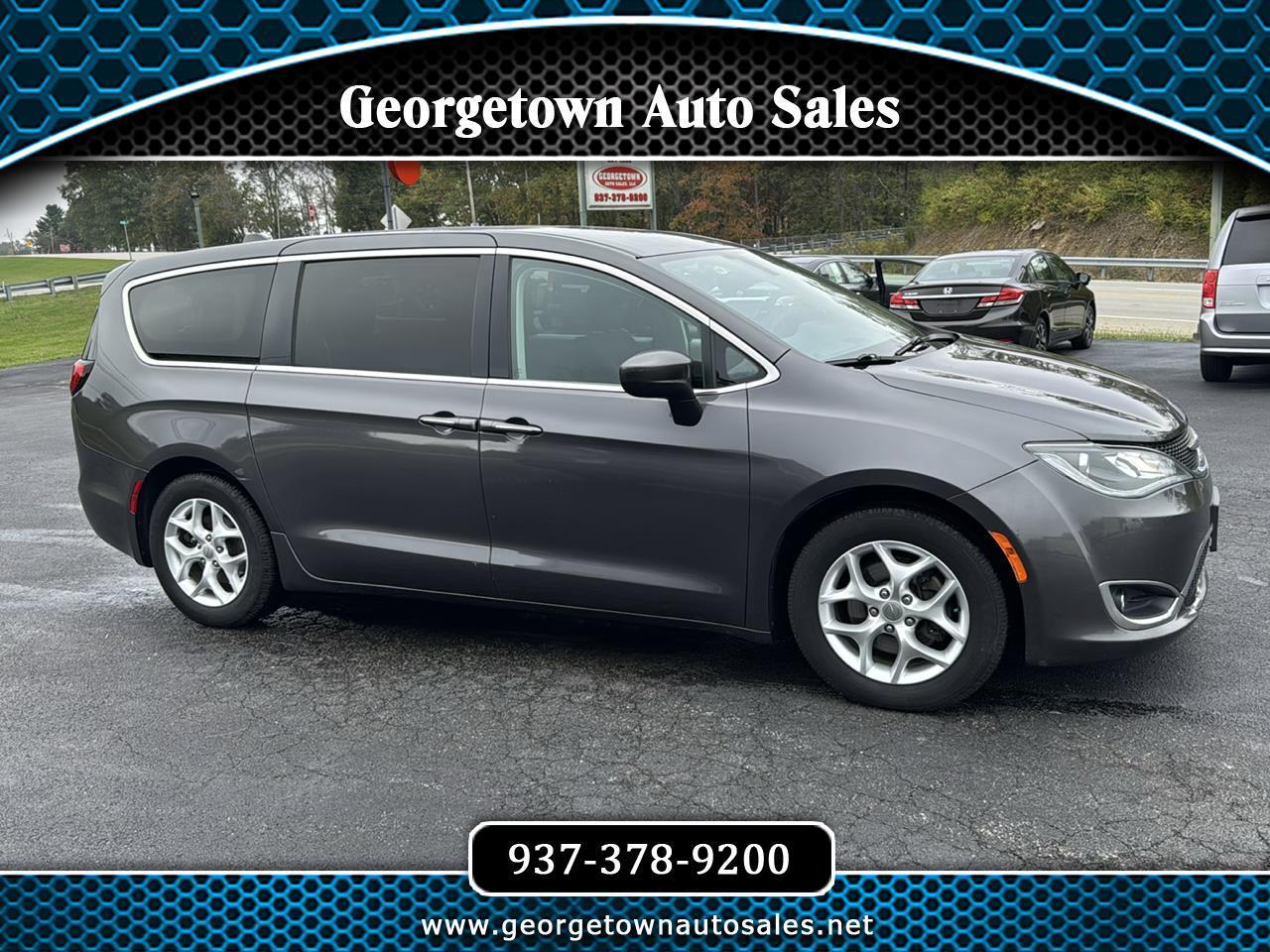 2017 Chrysler Pacifica Touring Plus FWD