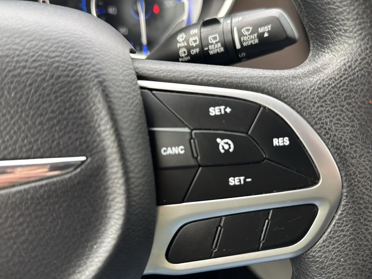 Chrysler Pacifica Touring Plus FWD 2017