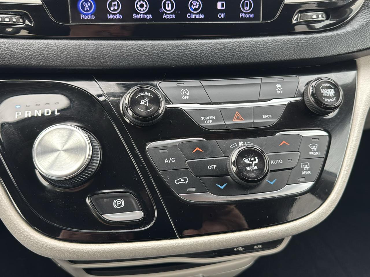 Chrysler Pacifica Touring Plus FWD 2017