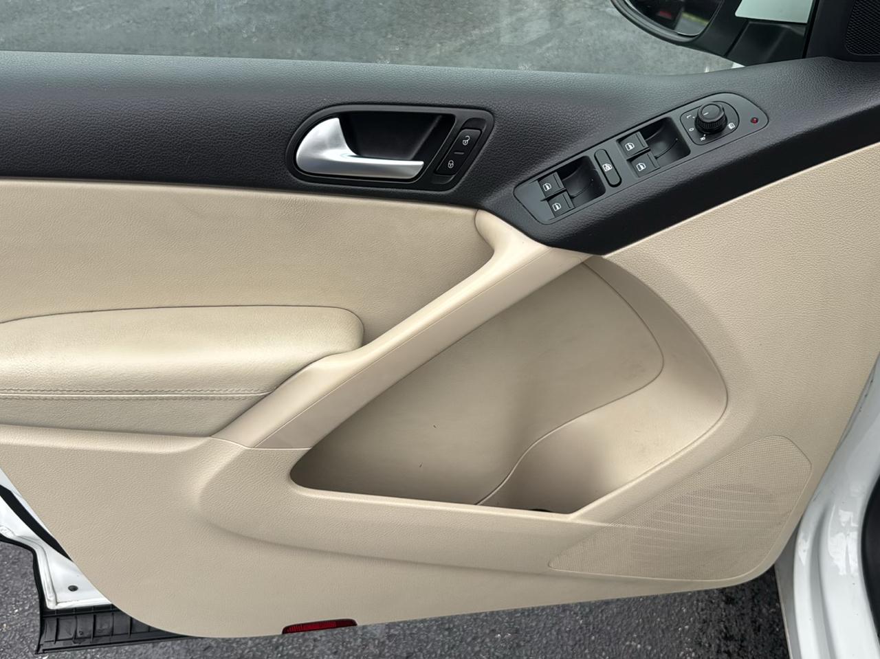 Volkswagen Tiguan 2WD 4dr Auto R-Line 2016
