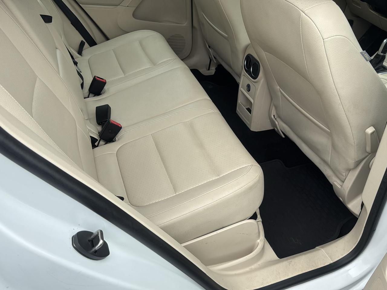 Volkswagen Tiguan 2WD 4dr Auto R-Line 2016