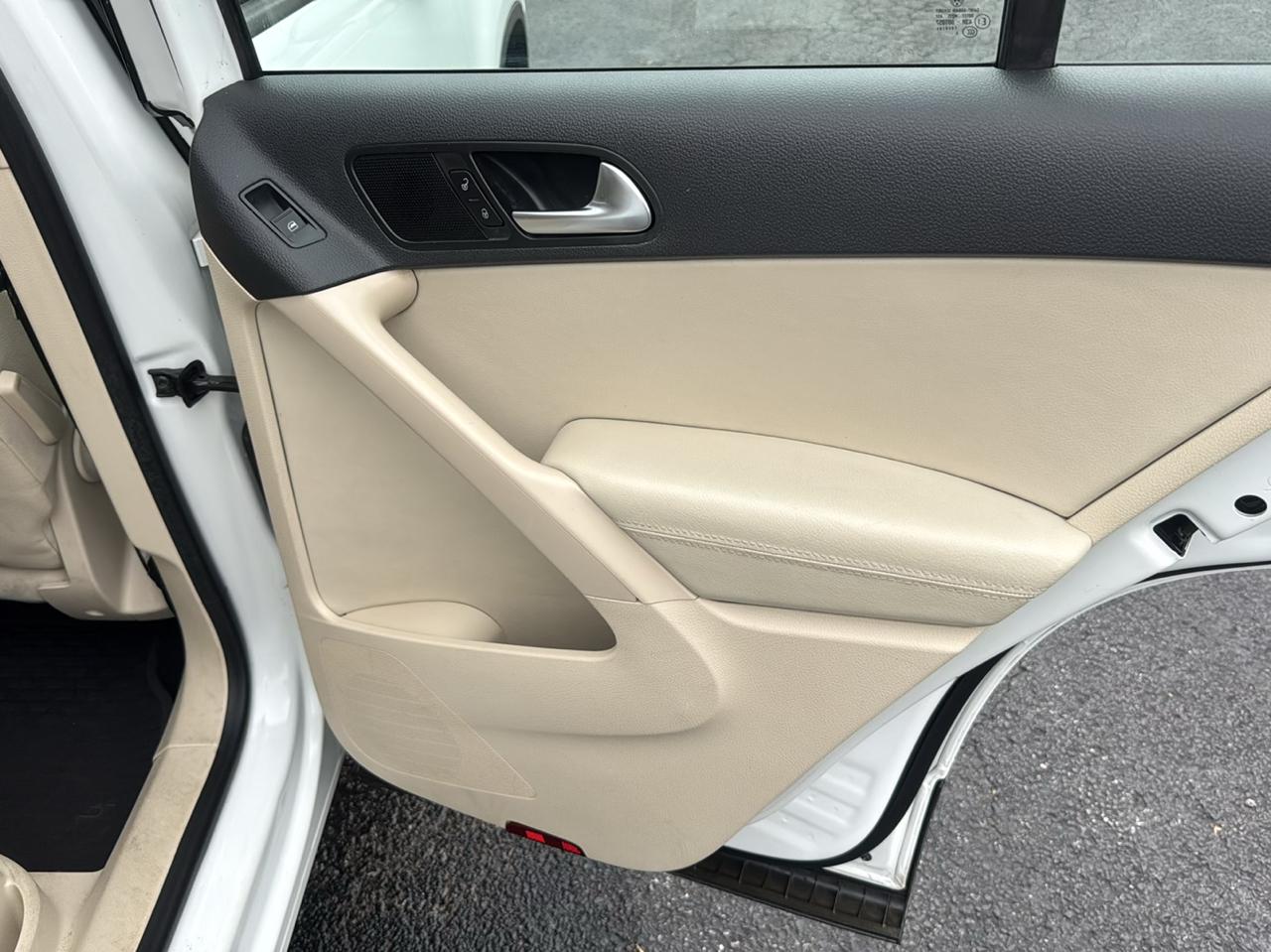 Volkswagen Tiguan 2WD 4dr Auto R-Line 2016