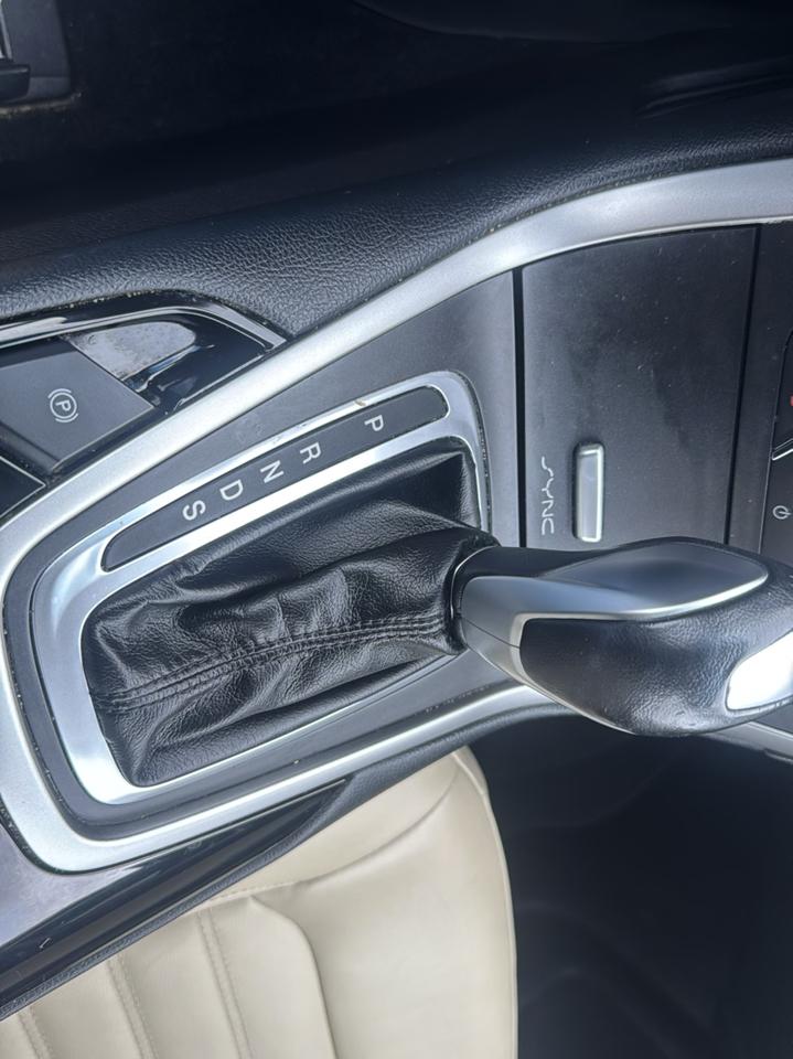 Ford Edge 4dr SEL FWD 2015