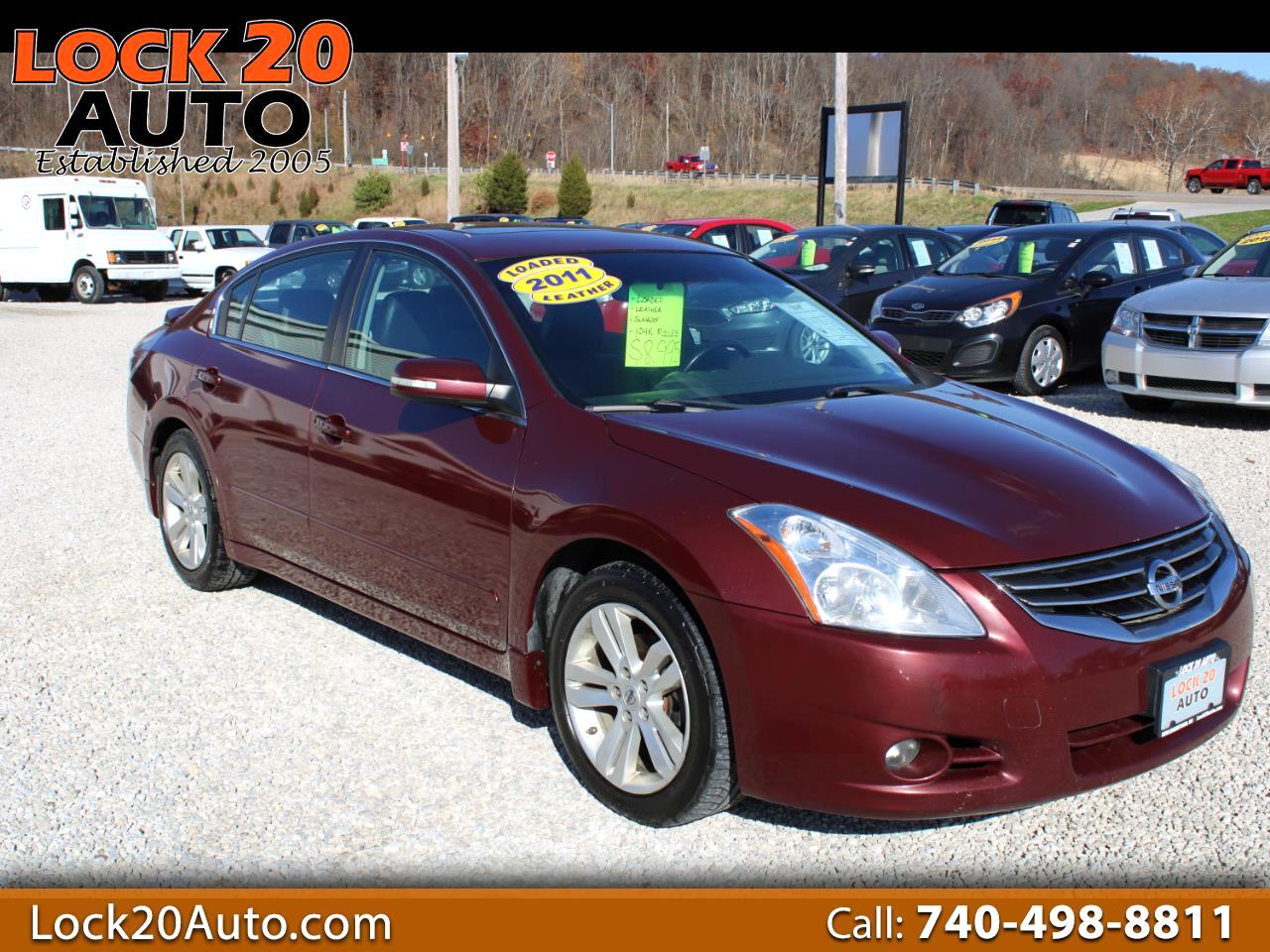 Used 2011 Nissan Altima 3.5 SR Sedan for Sale in OH 43832
