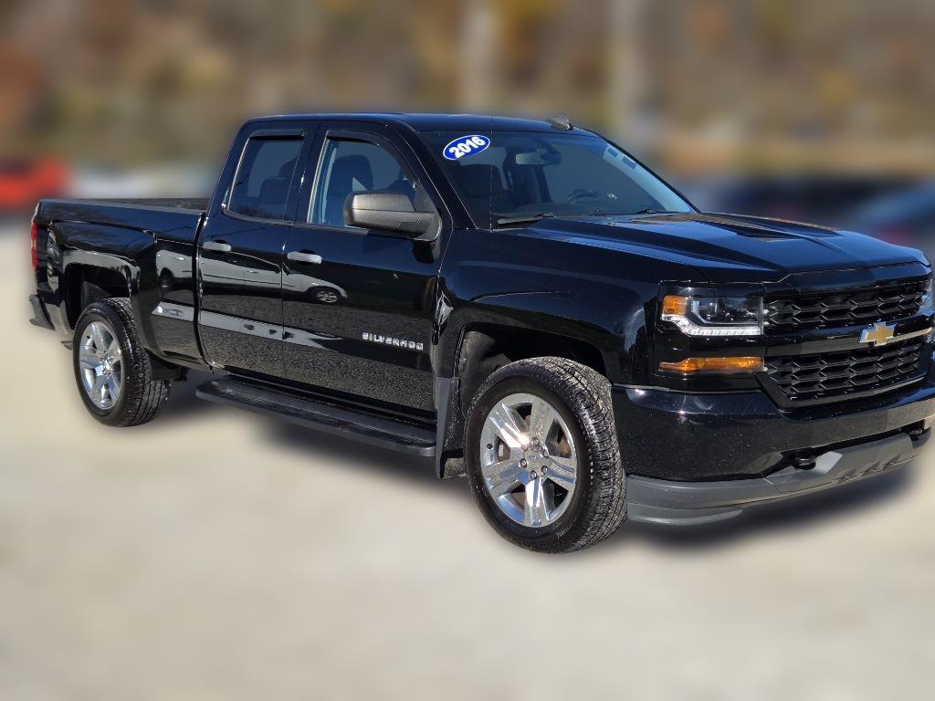 2016 Chevrolet Silverado 1500 4WD Double Cab 143.5" Custom