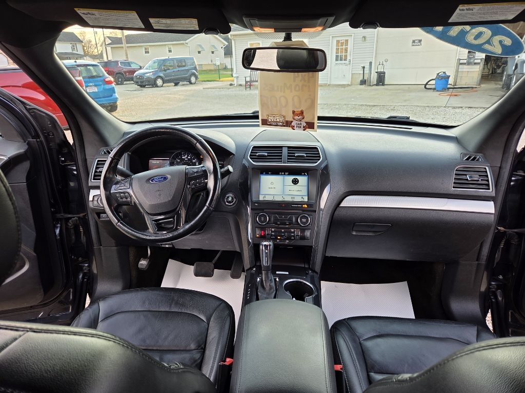 Ford Explorer XLT 4WD 2017