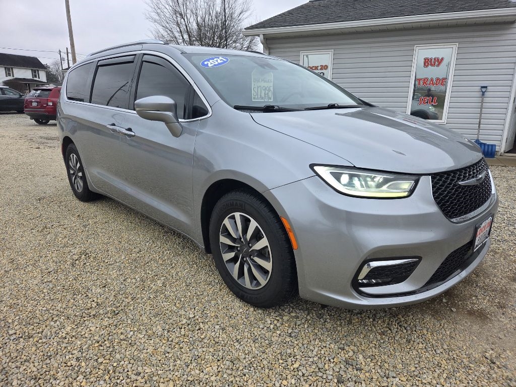 Chrysler Pacifica Touring L FWD 2021