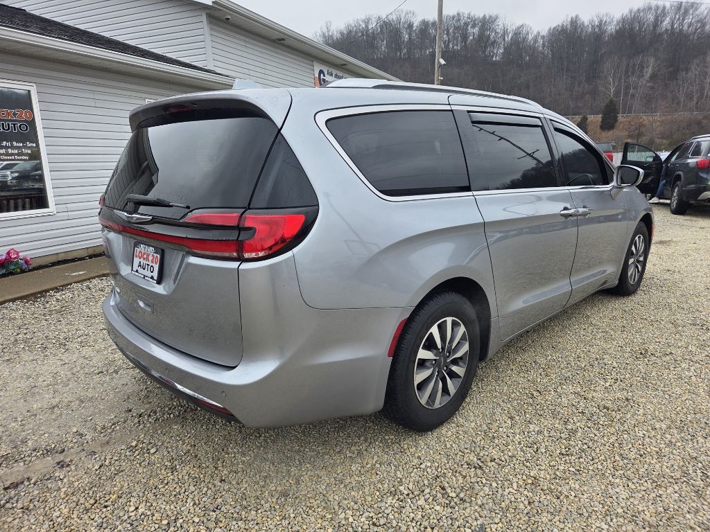 Chrysler Pacifica Touring L FWD 2021