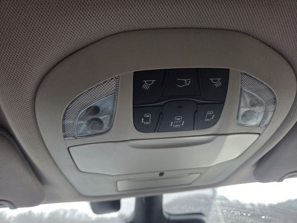 Chrysler Pacifica Touring L FWD 2021