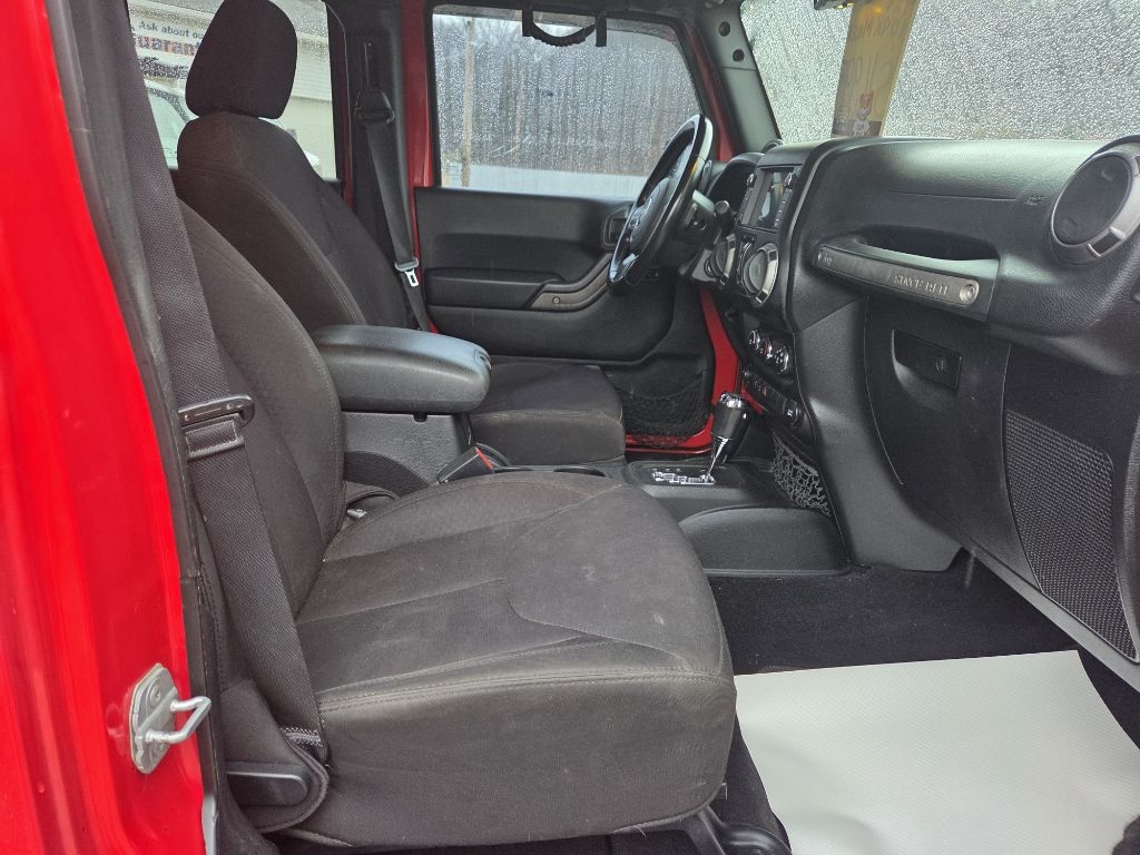 Jeep Wrangler Unlimited 4WD 4dr Sport 2014