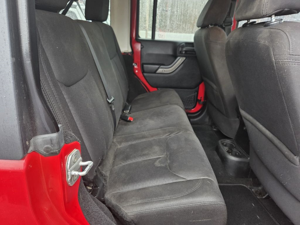 Jeep Wrangler Unlimited 4WD 4dr Sport 2014