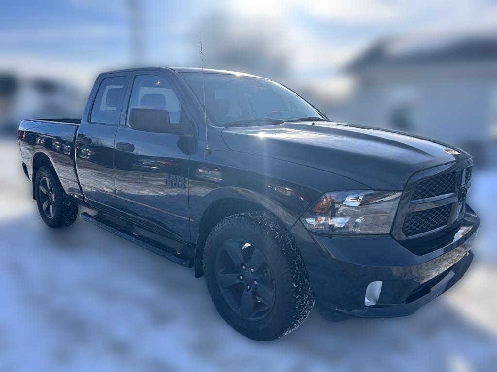 2017 RAM 1500 Express 4x4 Quad Cab 6'4" Box
