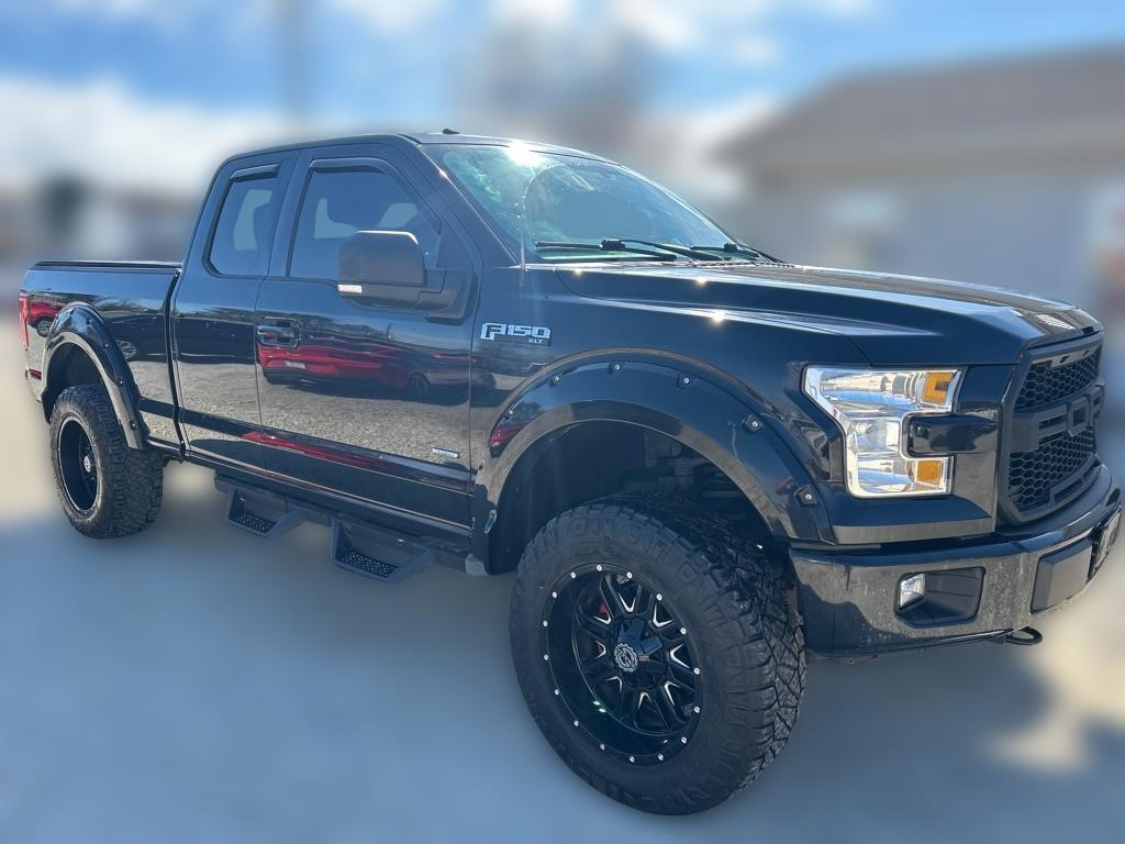 2016 Ford F-150 4WD SuperCab 145" XLT